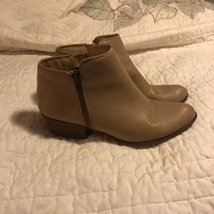 Ankle boots